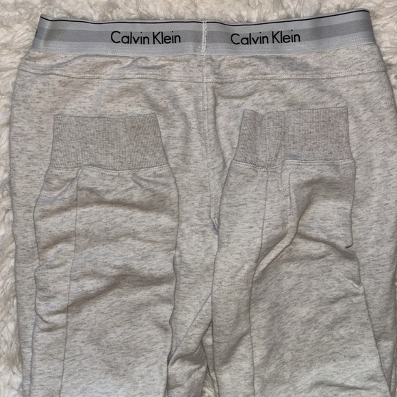 Calvin Klein Women's Modern Cotton Jogger Pant, Size Medium - Picture 5 of 11